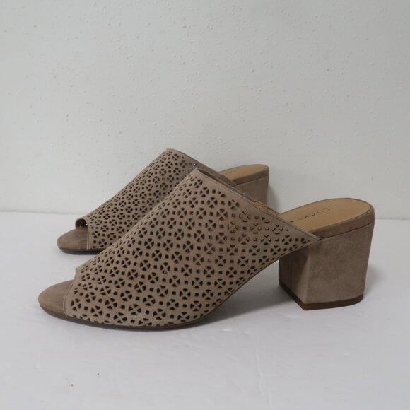 Lucky Brand Suede Laser Cut Block Heel Mules Sandals Size 8.5 Color Taupe/Beige - Picture 1 of 12